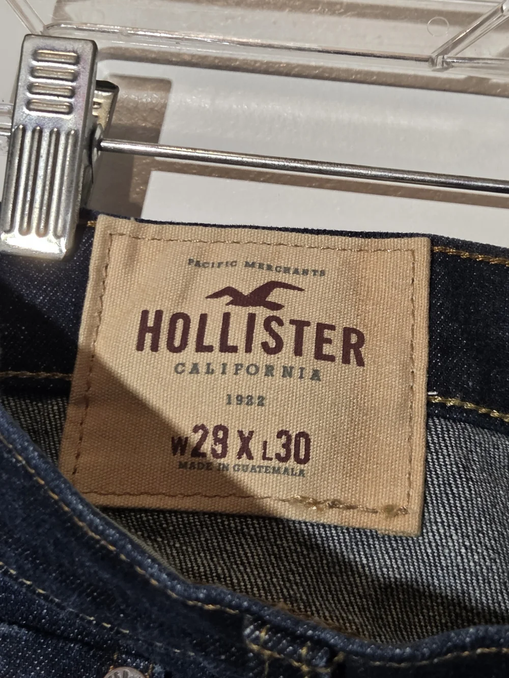 Hollister slim fit
